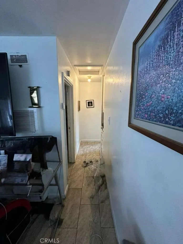 10401 State, South Gate, California 90280 home-pic-19