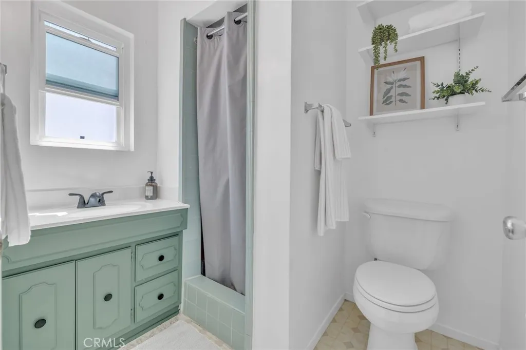 6721 E Coralite, Long Beach, California 90808 home-pic-11