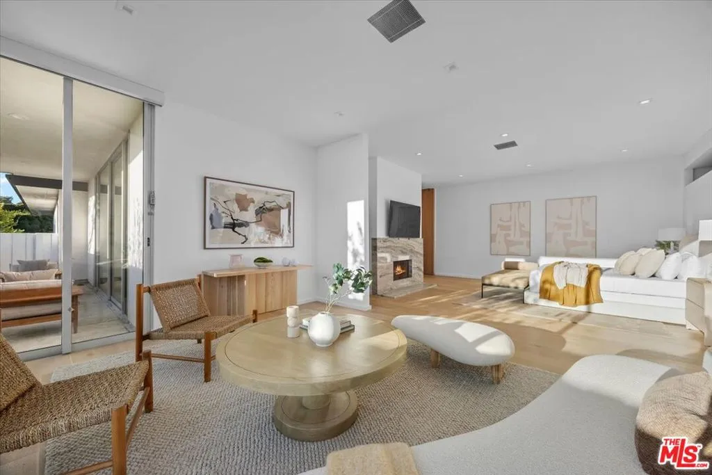 1836 Loma Vista Drive, Beverly Hills, California 90210 home-pic-21