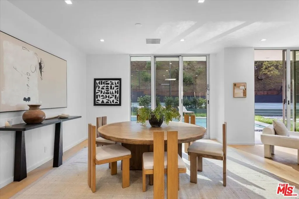 1836 Loma Vista Drive, Beverly Hills, California 90210 home-pic-10