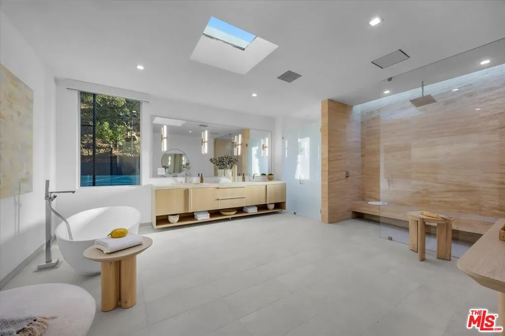 1836 Loma Vista Drive, Beverly Hills, California 90210 home-pic-28