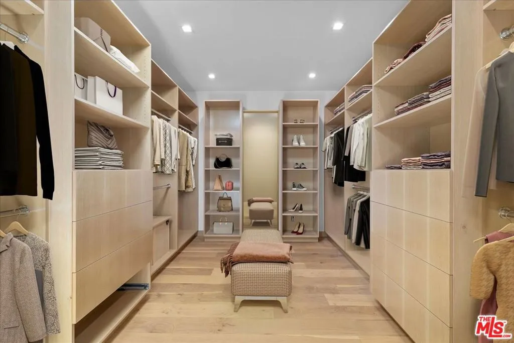 1836 Loma Vista Drive, Beverly Hills, California 90210 home-pic-25