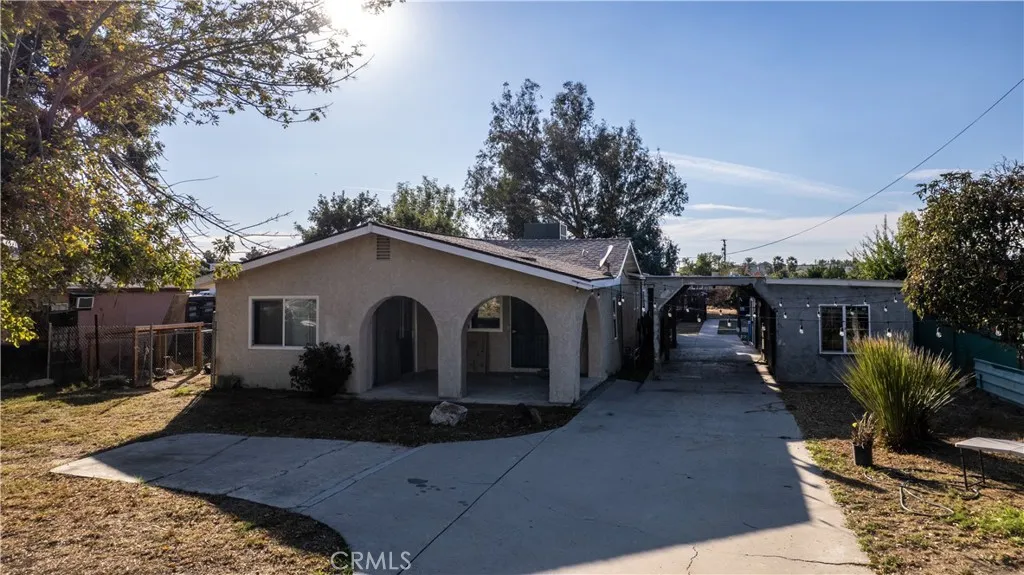 2314 S Artesia, San Bernardino, California 92408 home-pic-0