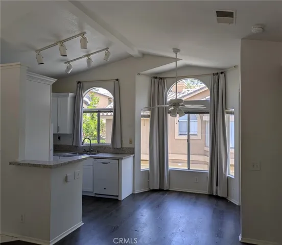 Kitchen Connecting to Dining Room
