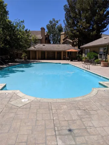 Pool 2