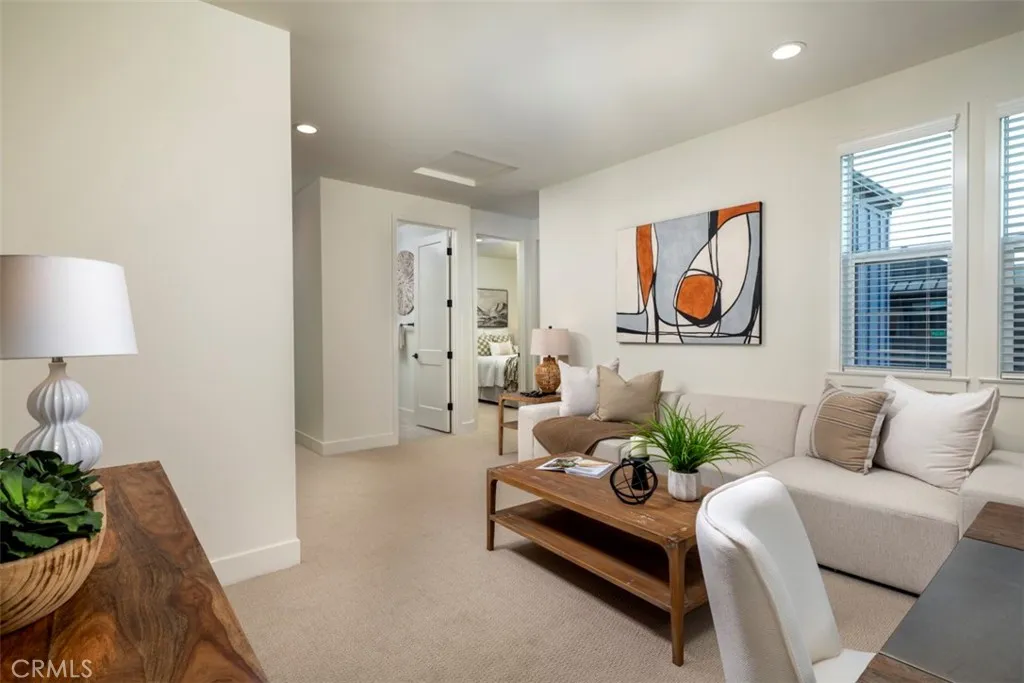 18016 Roch Court, Fountain Valley, California 92708 home-pic-10