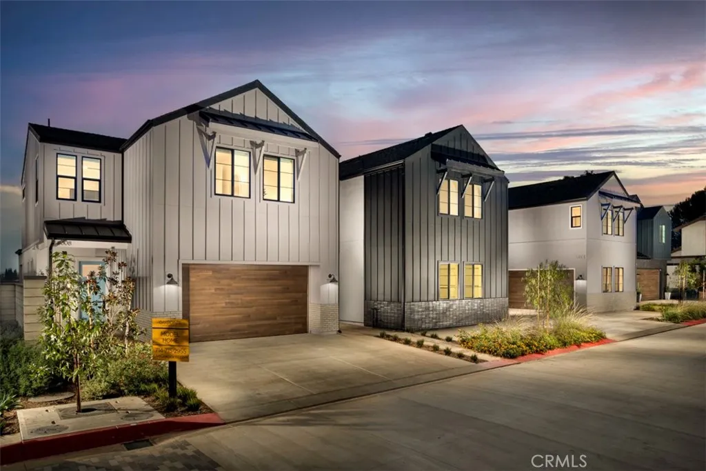 18016 Roch Court, Fountain Valley, California 92708 home-pic-0