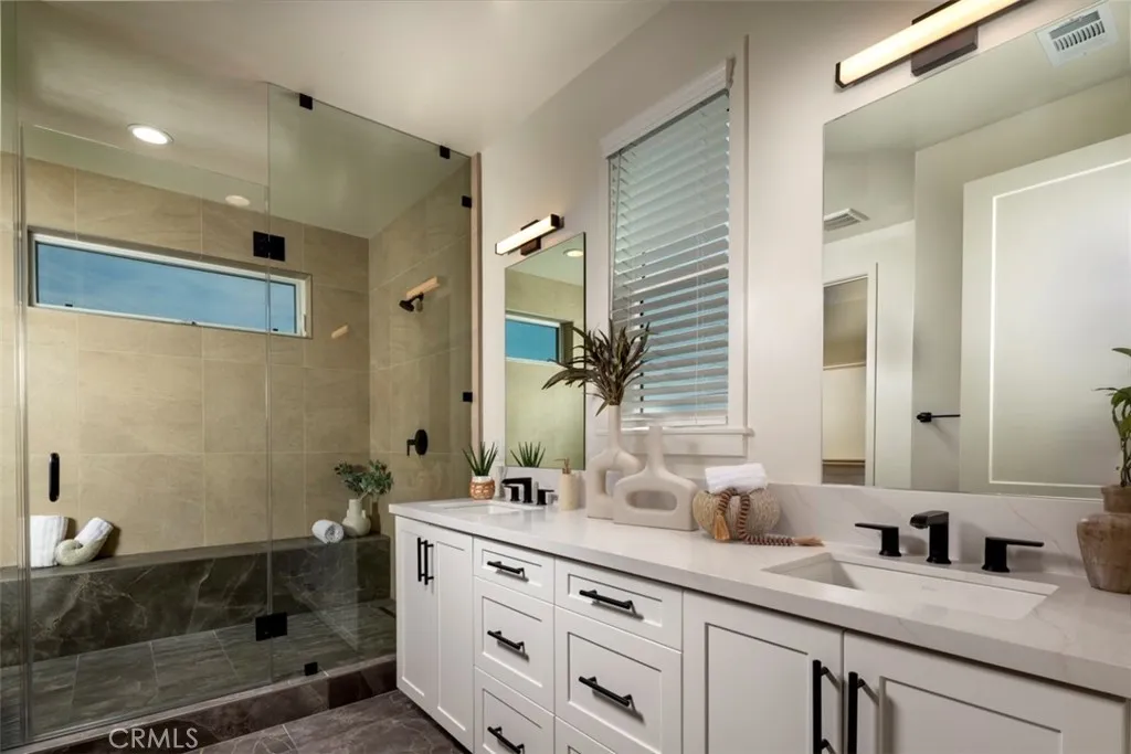 18016 Roch Court, Fountain Valley, California 92708 home-pic-12