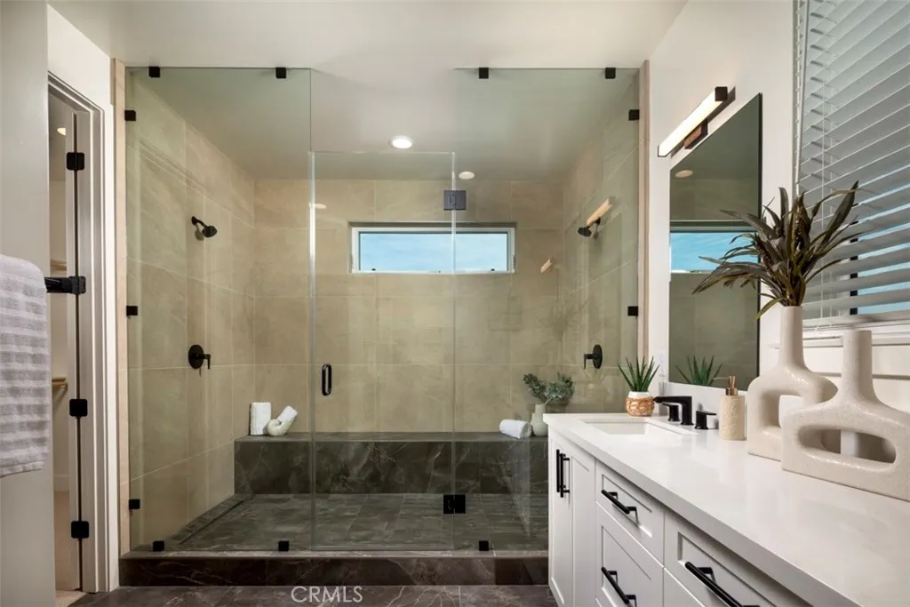 18016 Roch Court, Fountain Valley, California 92708 home-pic-13