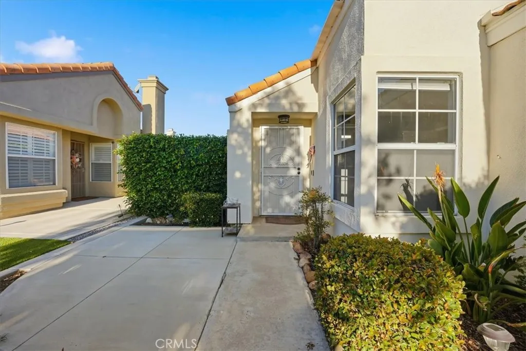 28094 Lemonwood, Menifee, California 92584 home-pic-1