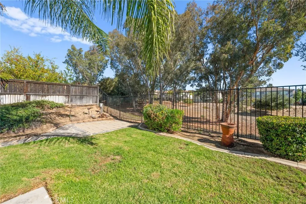 35778 Crest Meadow, Wildomar, California 92595 home-pic-55