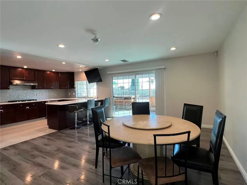 1323 W Lincoln, Montebello, California 90640 home-pic-4