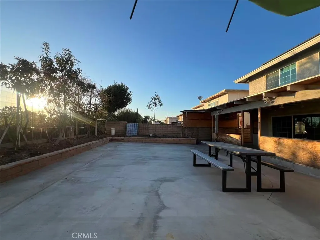 1323 W Lincoln, Montebello, California 90640 home-pic-16