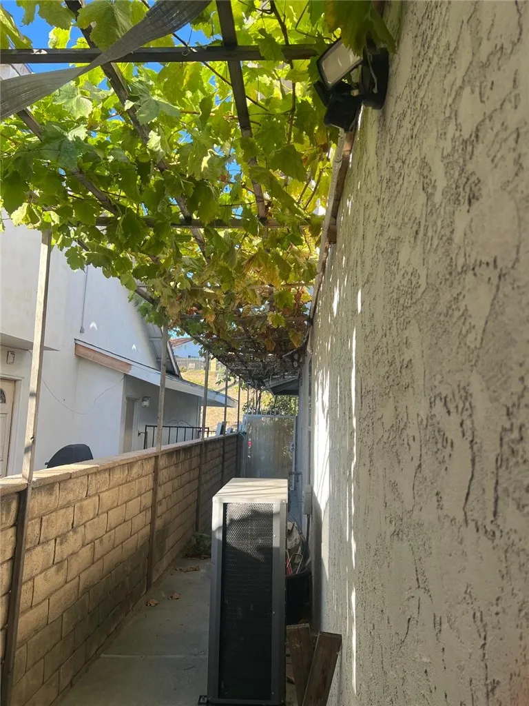 1323 W Lincoln, Montebello, California 90640 home-pic-15
