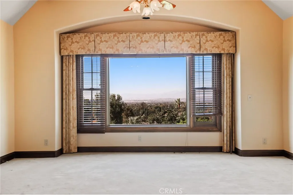 7008 Hawarden, Riverside, California 92506 home-pic-18