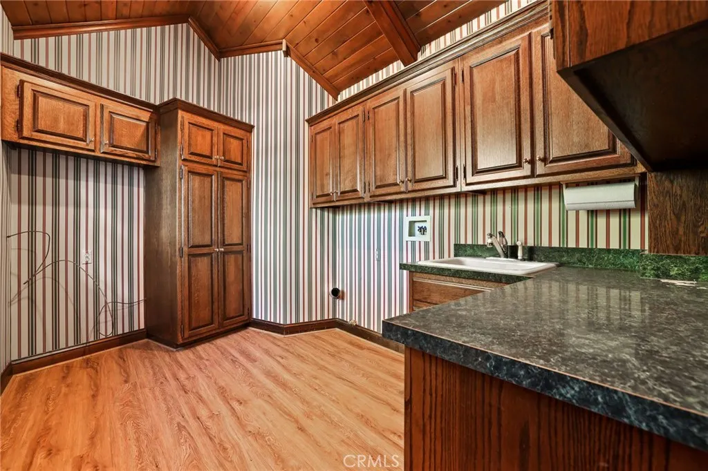 7008 Hawarden, Riverside, California 92506 home-pic-31