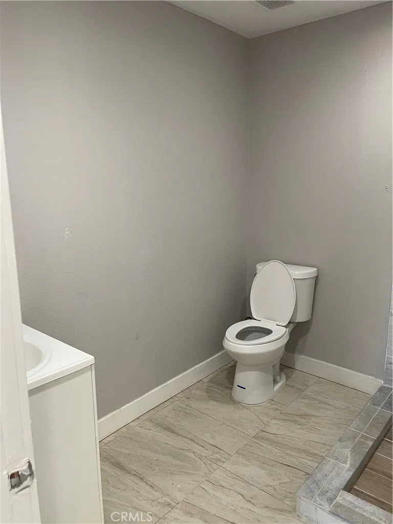 37720 90th E, Littlerock, California 93543 home-pic-35