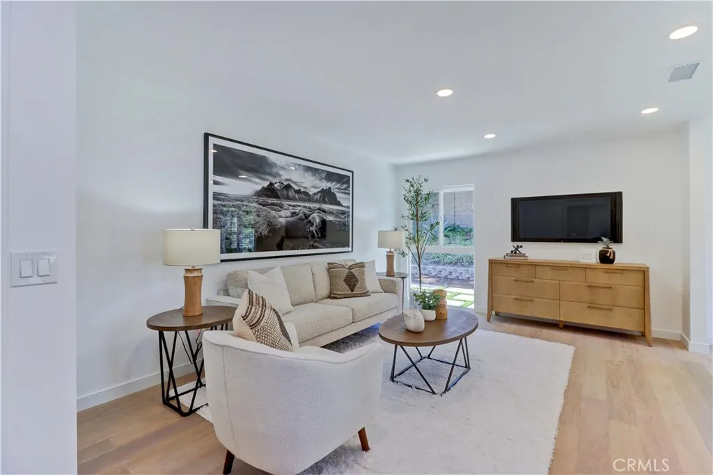 5311 Cantante, Laguna Woods, California 92637 home-pic-19