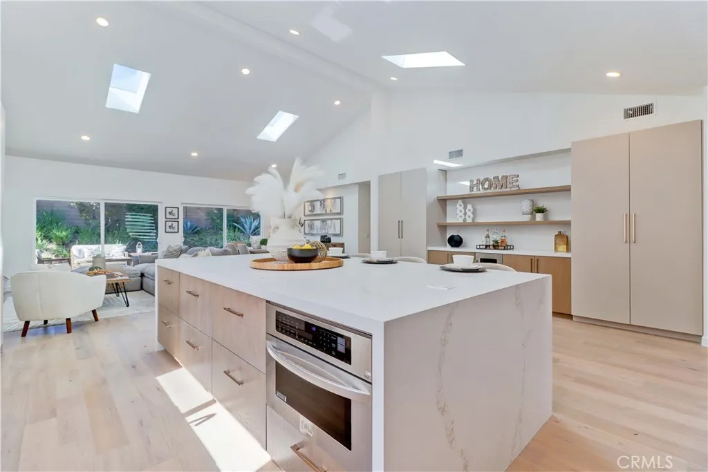 5311 Cantante, Laguna Woods, California 92637 home-pic-9