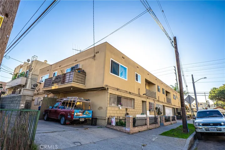 5666 Lemon Grove 8, Los Angeles, California 90038