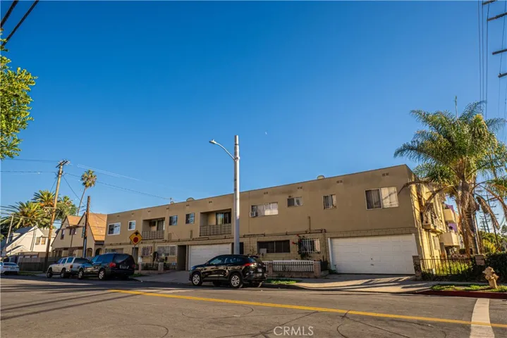 5666 Lemon Grove 8, Los Angeles, California 90038