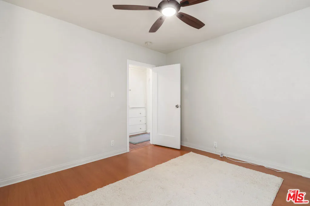 1424 W 94th Place, Los Angeles, California 90047 home-pic-20