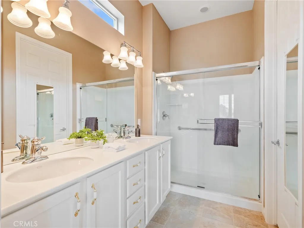 10364 Lakeshore Drive, Apple Valley, California 92308 home-pic-25