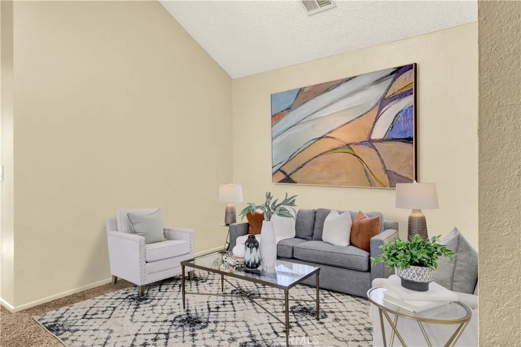 8482 E Amberwood, Anaheim, California 92808 home-pic-17