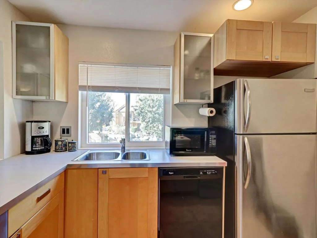 48255 Monroe Street 15, Indio, California 92201 home-pic-5