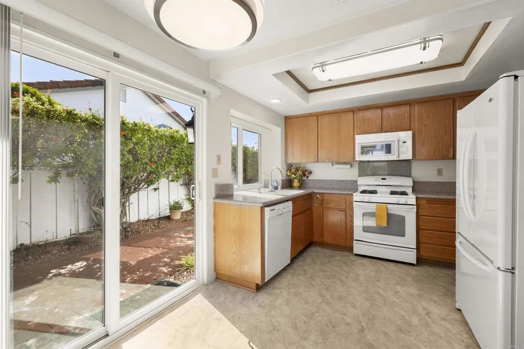 4125 Arcadia Way, Oceanside, California 92056 home-pic-14