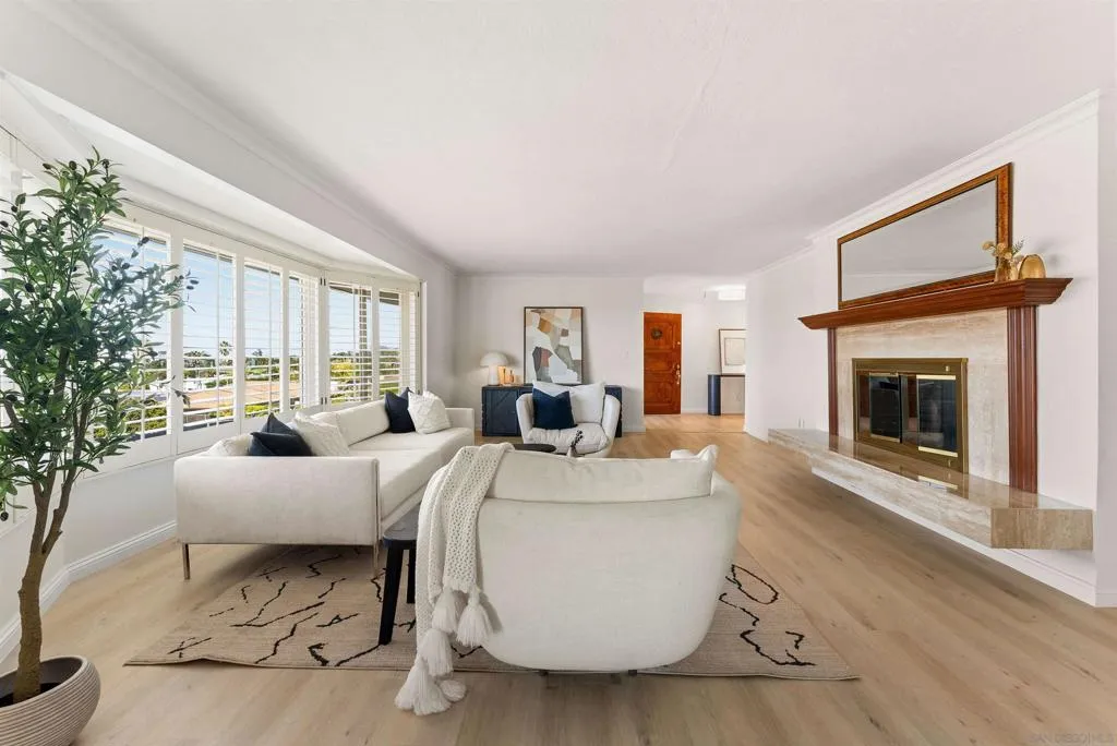 1177 Muirlands Vista Way, La Jolla, California 92037 home-pic-6