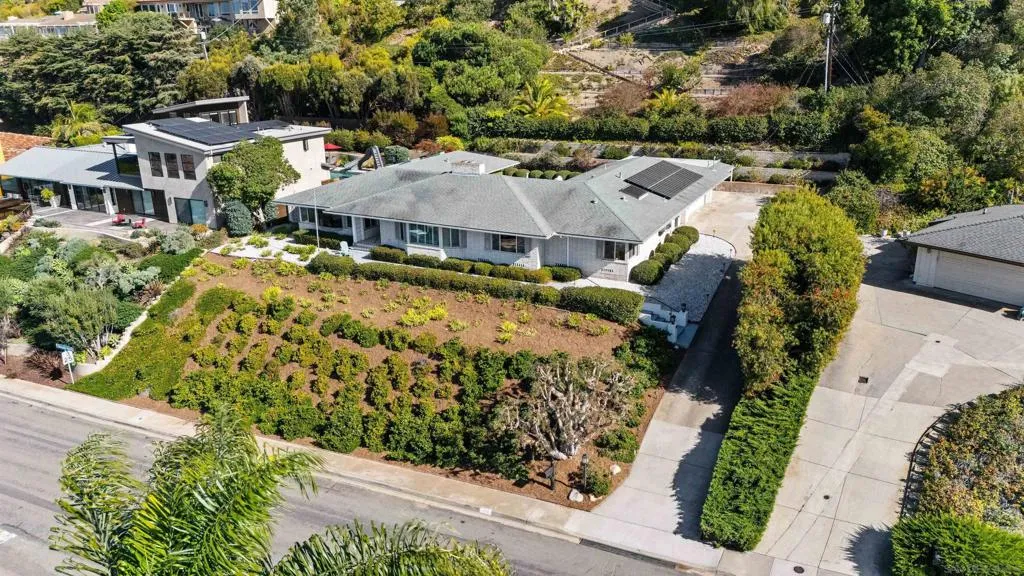 1177 Muirlands Vista Way, La Jolla, California 92037 home-pic-2