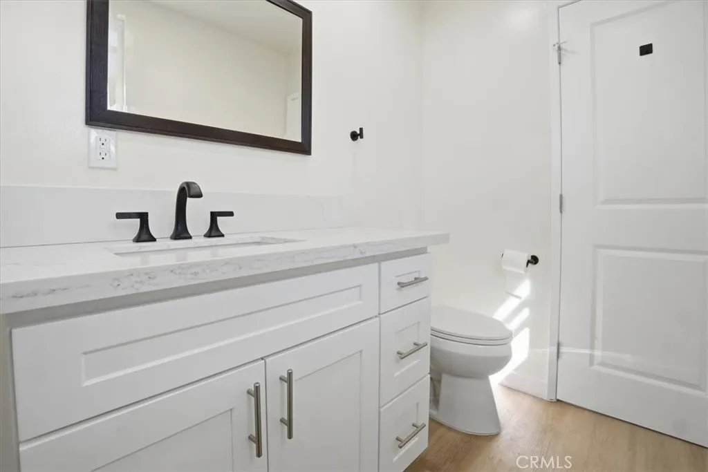 224 W 107th, Los Angeles, California 90003 home-pic-34