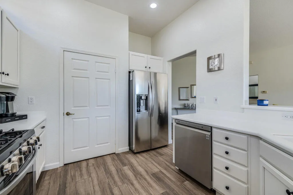 80187 Royal Birkdale Drive, Indio, California 92201 home-pic-5