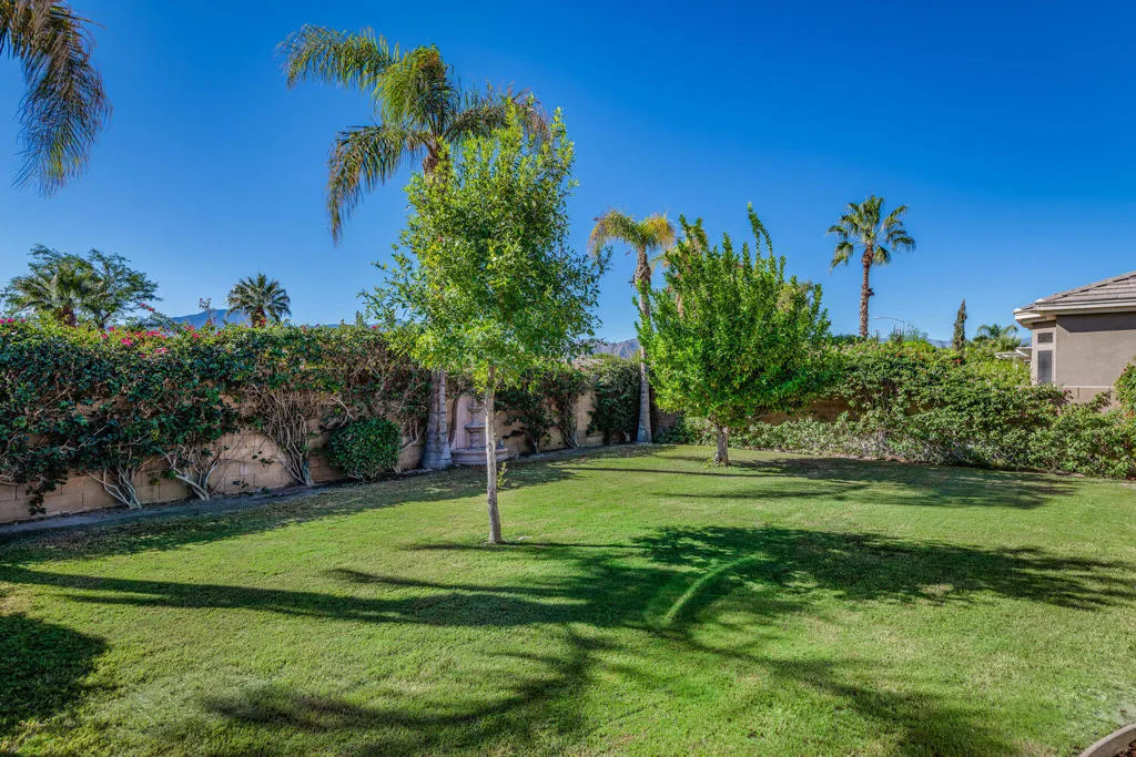 80187 Royal Birkdale Drive, Indio, California 92201 home-pic-23
