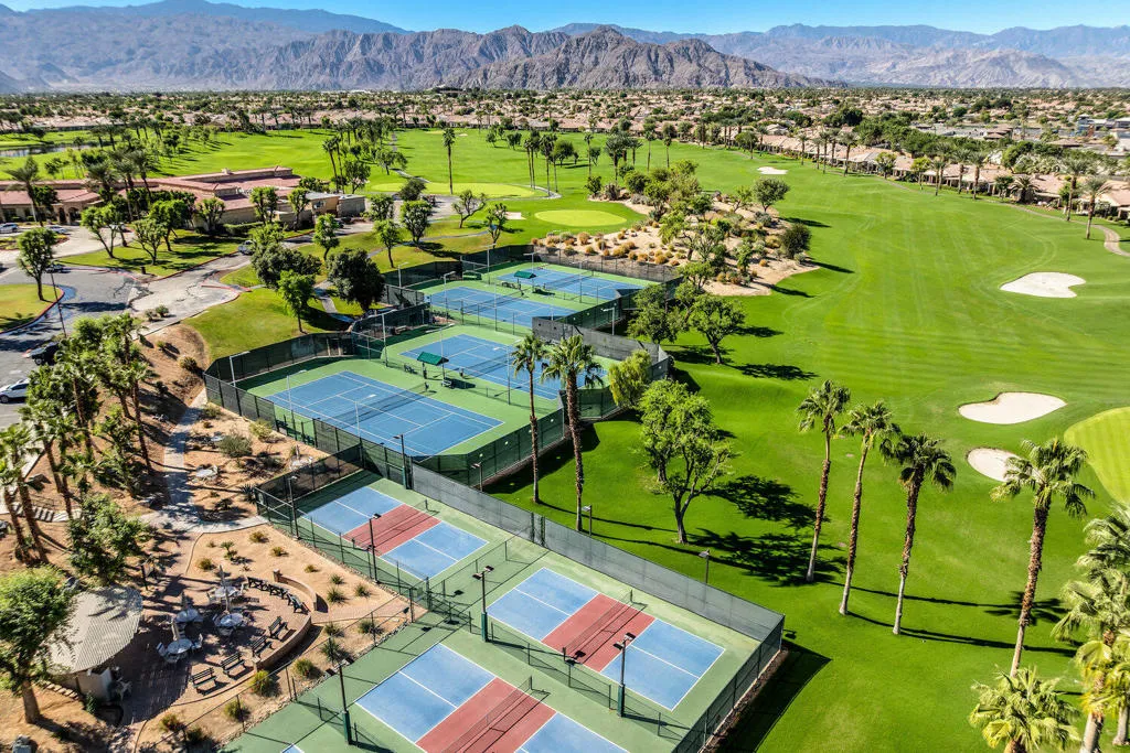 80187 Royal Birkdale Drive, Indio, California 92201 home-pic-28
