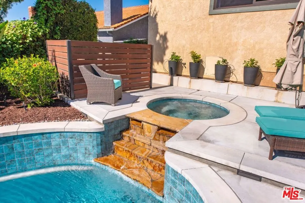 1320 Nonchalant Drive, Simi Valley, California 93065 home-pic-49