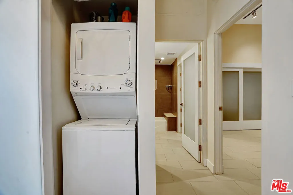 939 S Broadway 802, Los Angeles, California 90015 home-pic-11