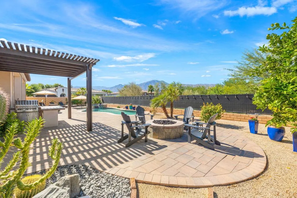 54915 Donnerail Court, La Quinta, California 92253 home-pic-32