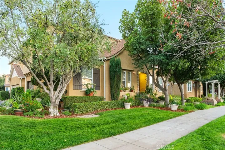 1783 N Leonard, Clovis, California 93619