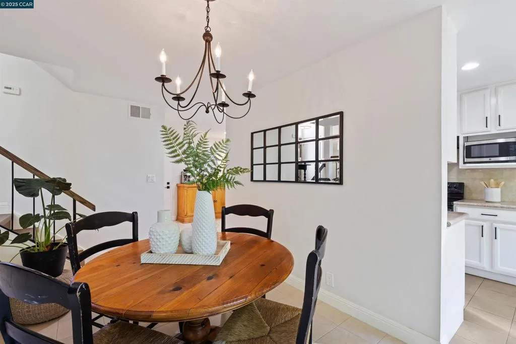 1513 Siskiyou Dr, Walnut Creek, California 94598 home-pic-10