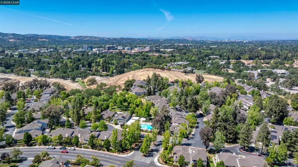 1513 Siskiyou Dr, Walnut Creek, California 94598 home-pic-35