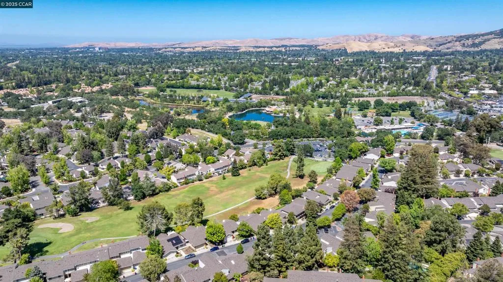1513 Siskiyou Dr, Walnut Creek, California 94598 home-pic-38