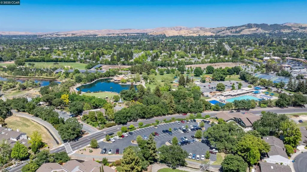 1513 Siskiyou Dr, Walnut Creek, California 94598 home-pic-37