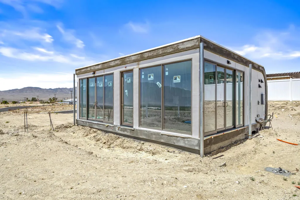 13845 Scenic Crest Circle, Desert Hot Springs, California 92240 home-pic-5