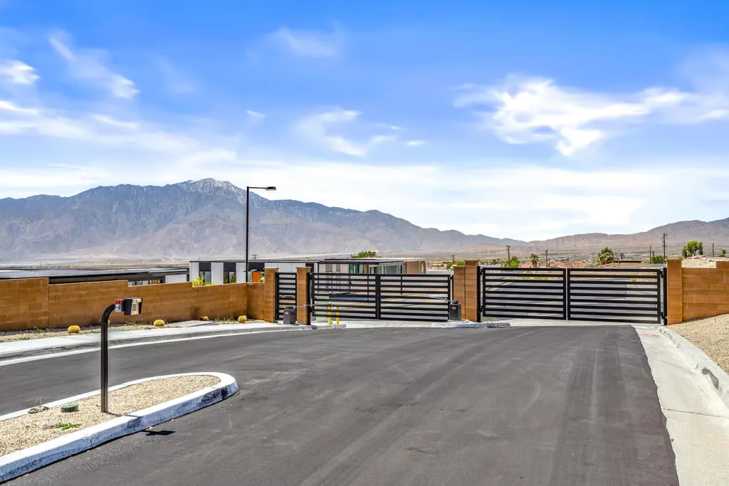 13845 Scenic Crest Circle, Desert Hot Springs, California 92240 home-pic-30