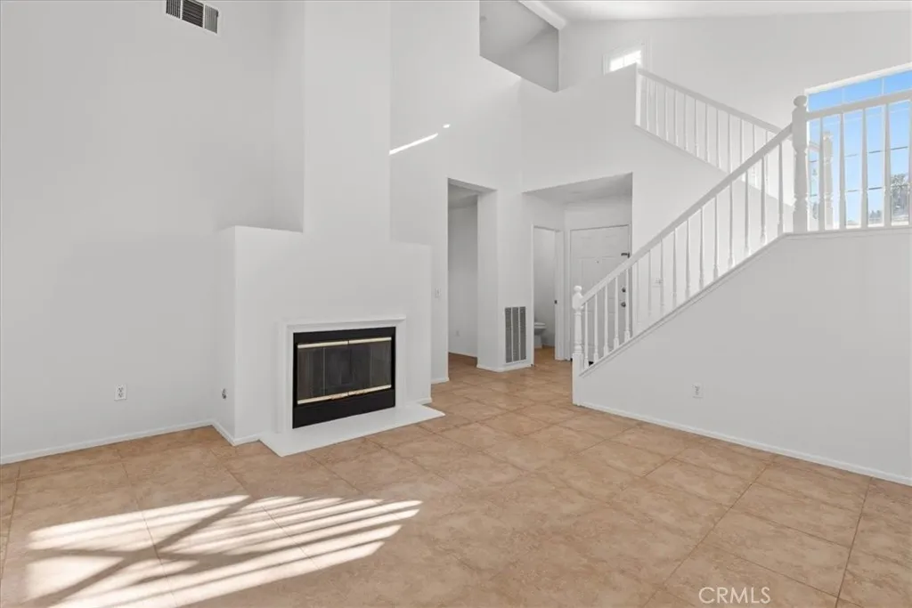 1333 Soundview Circle, Corona, California 92881 home-pic-7