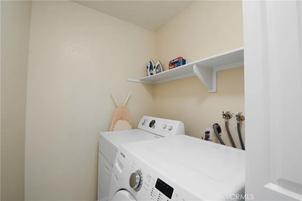 17049 La Vesu Rd., Fontana, California 92337 home-pic-12
