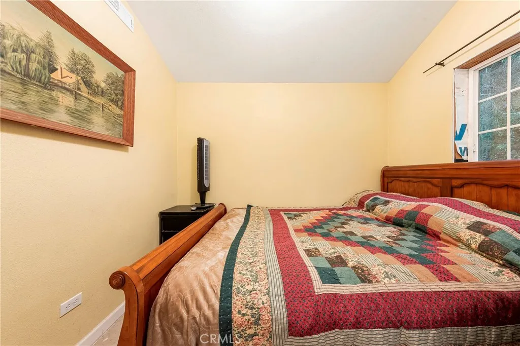 39100 Calle Essencial, Green Valley, California 91390 home-pic-16