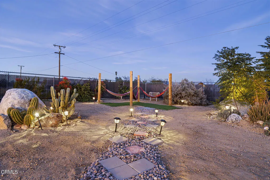 4741 Avenida Del Sol, Joshua Tree, California 92252 home-pic-46
